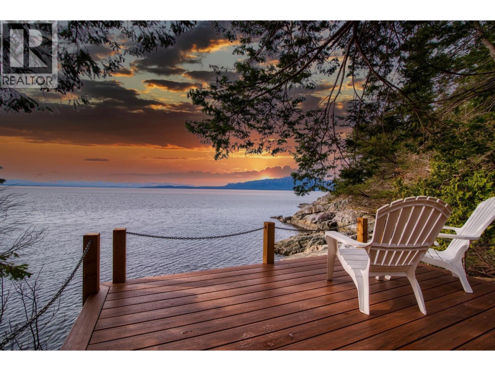 10991- 10993 Sunshine Coast Highway, Halfmoon Bay, British Columbia  V7Z 1B8 - Photo 38 - R3003697