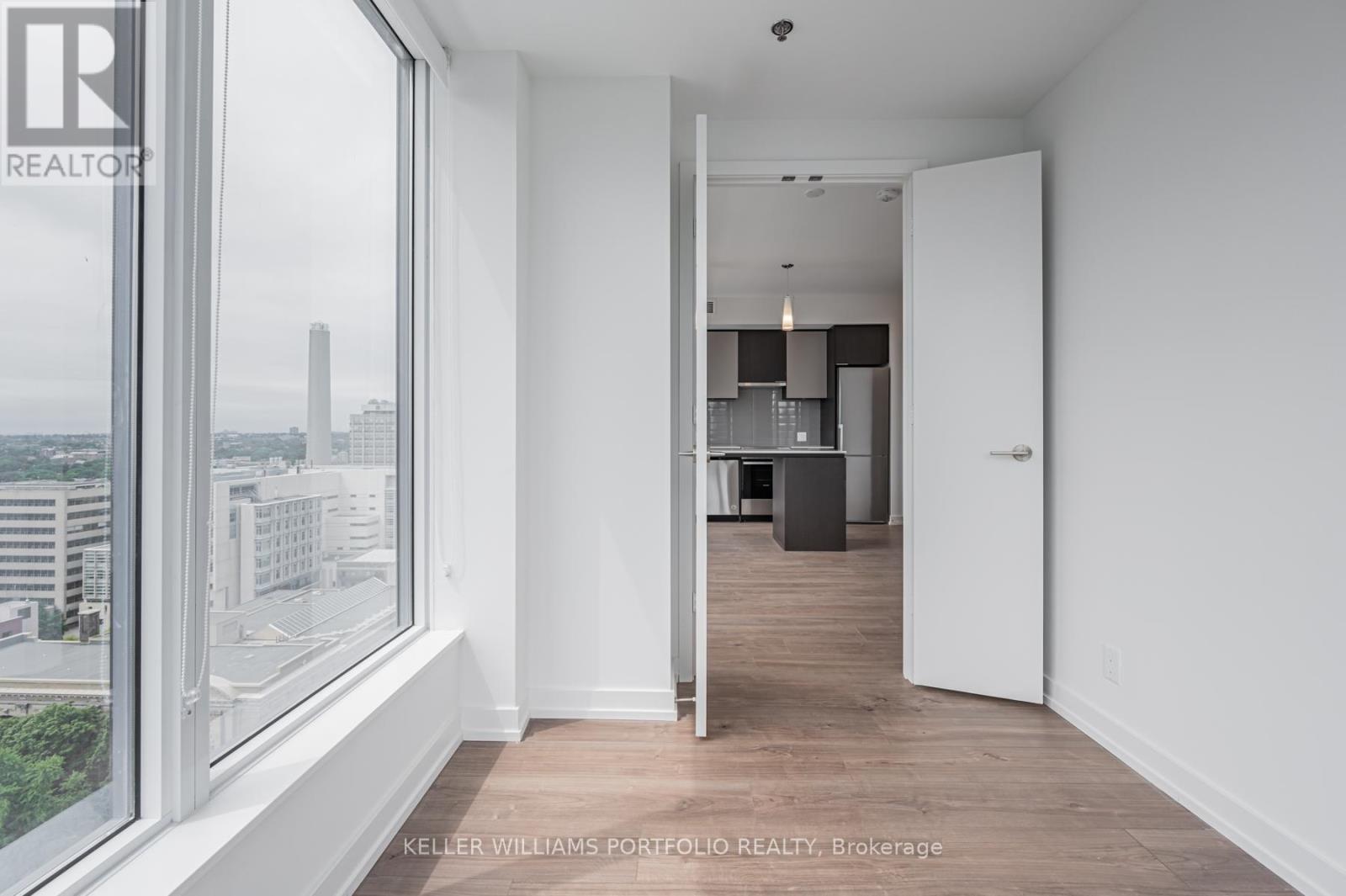 1702 - 203 College Street, Toronto, Ontario  M5T 0C8 - Photo 16 - C12647818