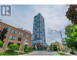 1702 - 203 COLLEGE STREET, Toronto, Ontario