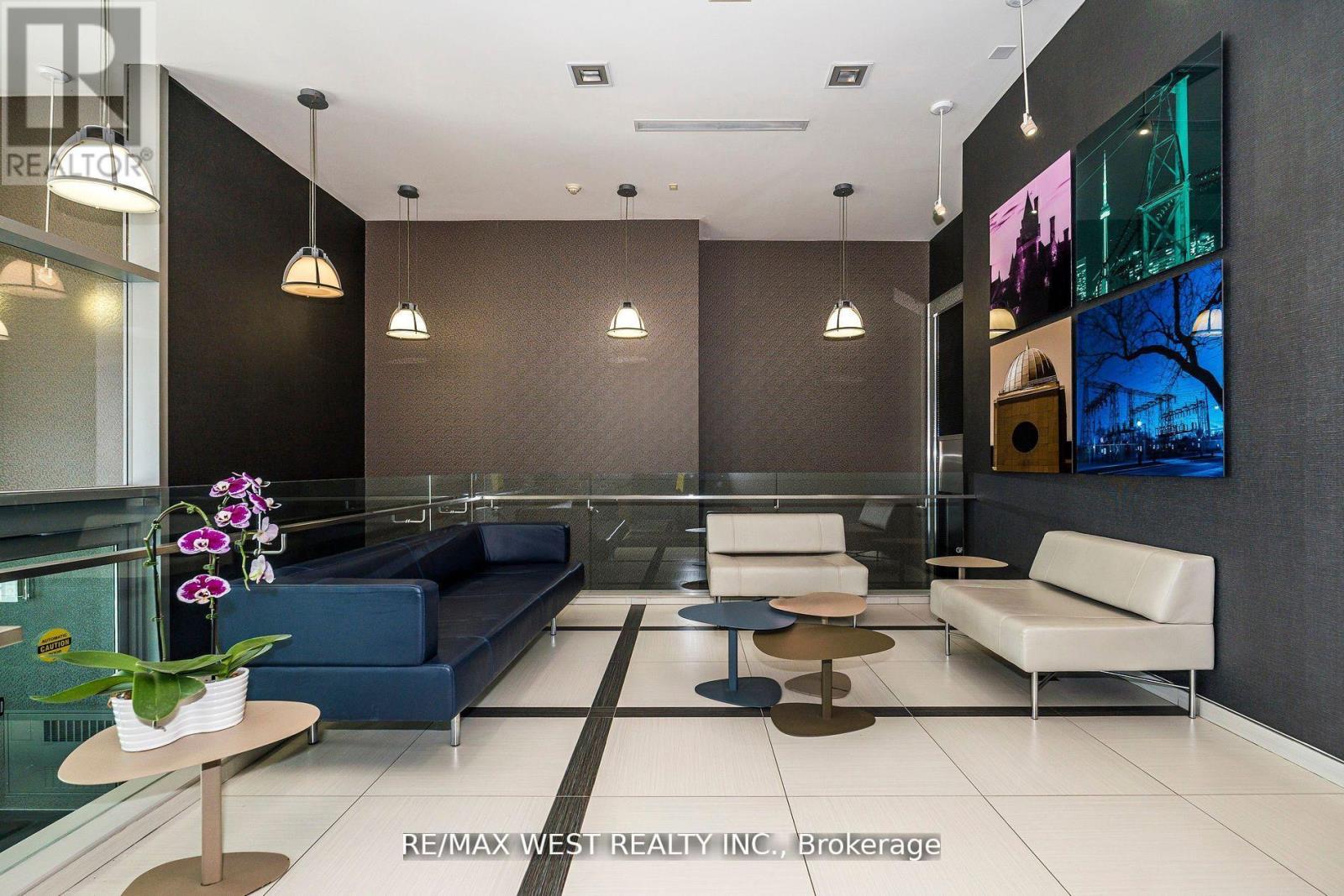 333 - 380 Macpherson Avenue, Toronto (Casa Loma), Ontario  M4V 3E3 - Photo 6 - C12647860