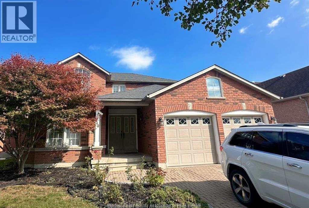 940 Greenpark, Windsor, Ontario  N8P 1J3 - Photo 1 - 25031977