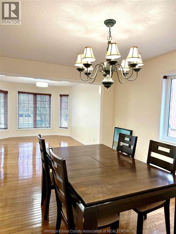 940 Greenpark, Windsor, Ontario  N8P 1J3 - Photo 5 - 25031977