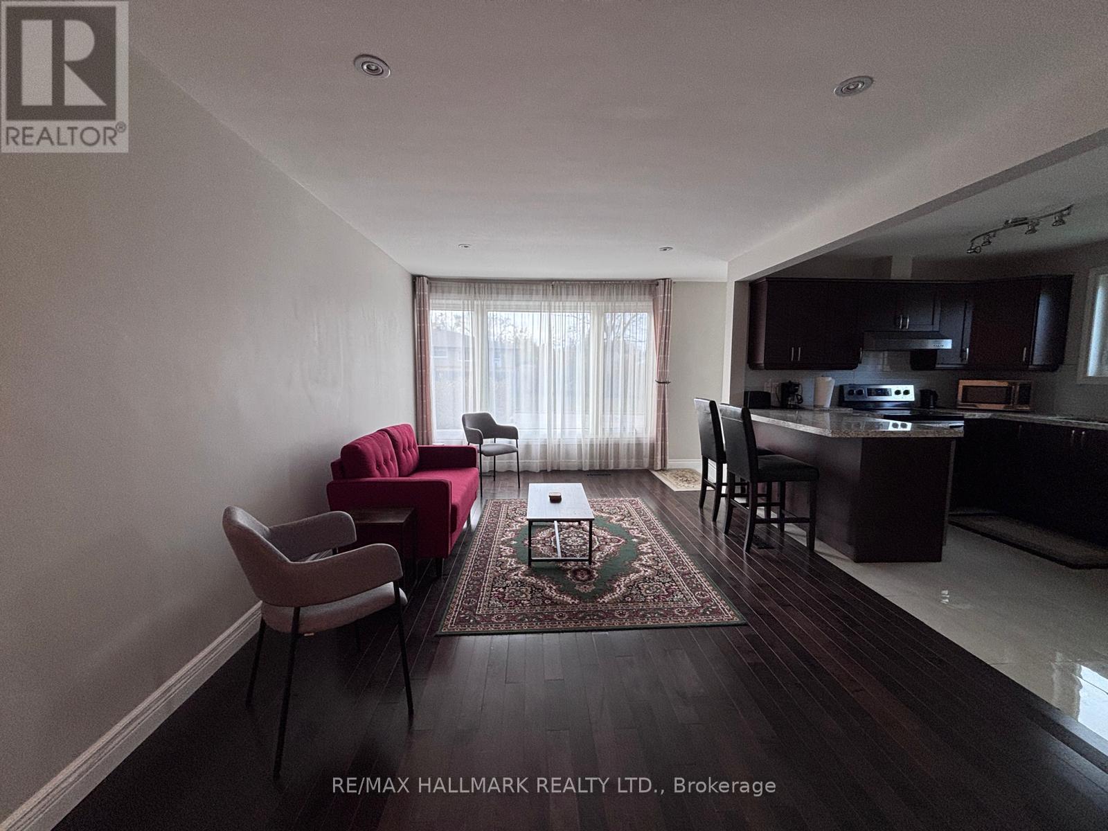 295 Blue Grass Boulevard, Richmond Hill, Ontario  L4C 3H1 - Photo 5 - N12647832