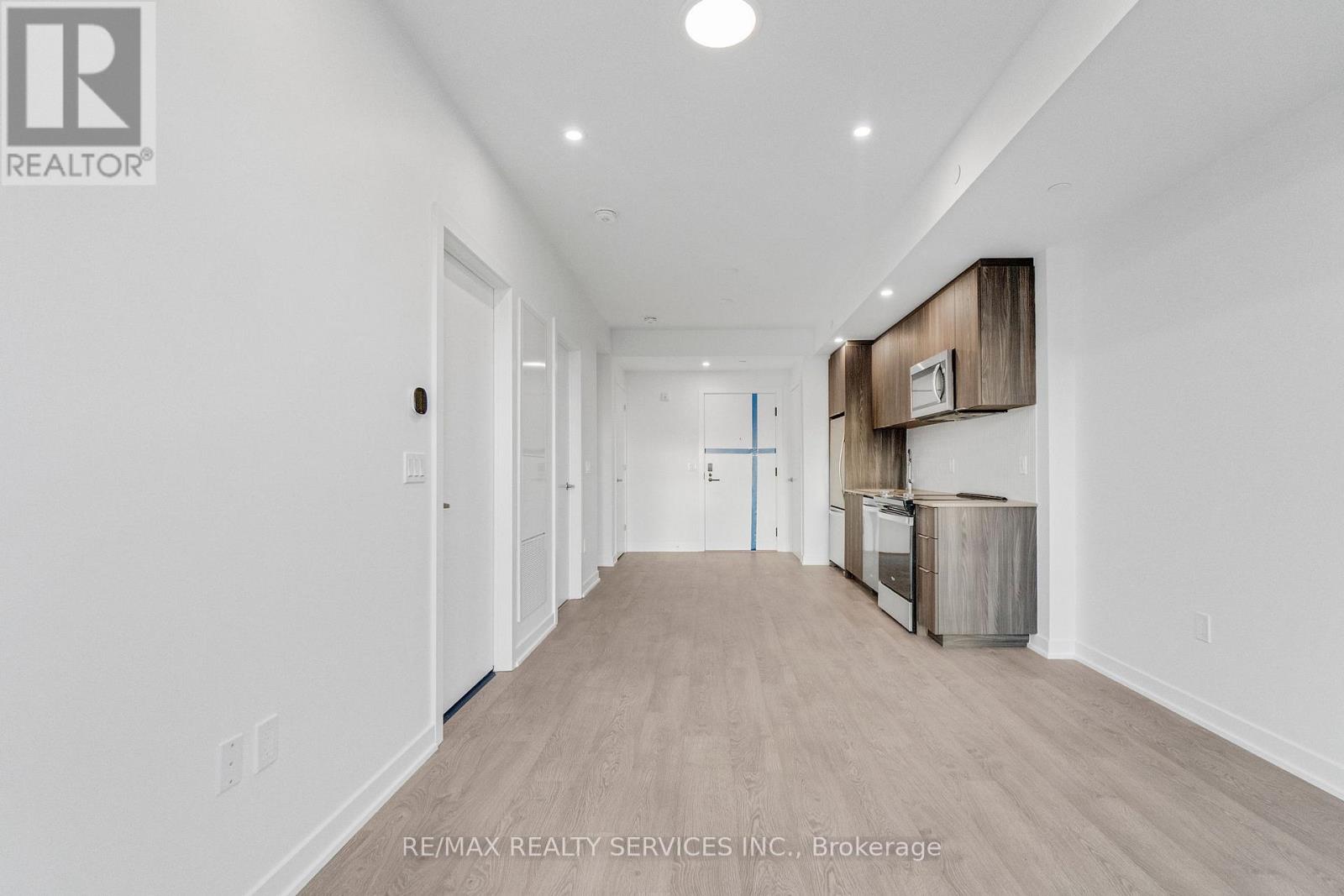 709 - 720 Whitlock Avenue, Milton, Ontario  L9E 2B5 - Photo 6 - W12642580