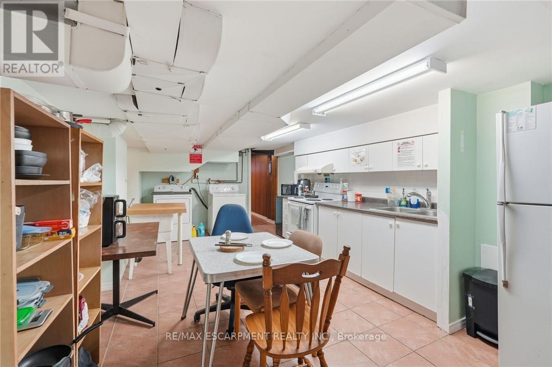 2 Gary Avenue, Hamilton, Ontario  L8S 1Y3 - Photo 28 - X12647570