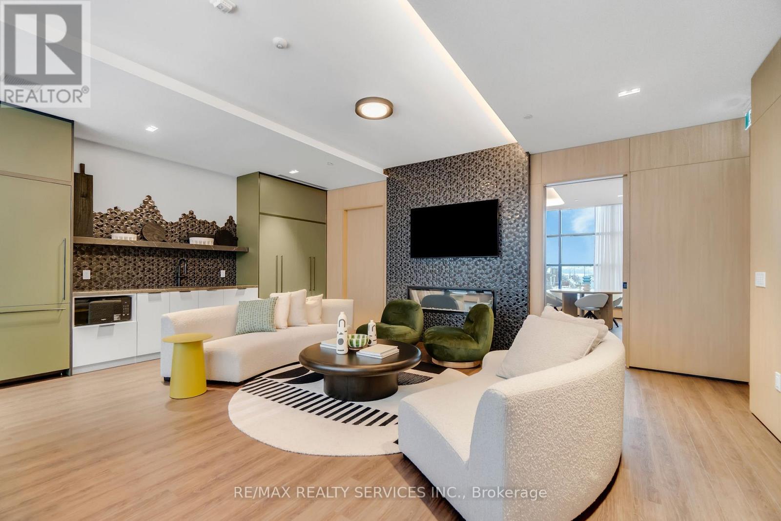 709 - 720 Whitlock Avenue, Milton, Ontario  L9E 2B5 - Photo 28 - W12642580