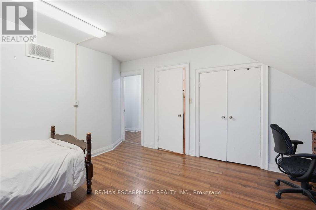 2 Gary Avenue, Hamilton, Ontario  L8S 1Y3 - Photo 25 - X12647570