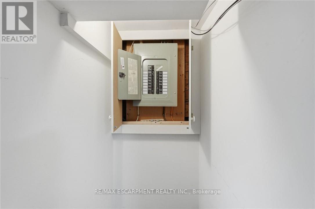 2 Gary Avenue, Hamilton, Ontario  L8S 1Y3 - Photo 31 - X12647570