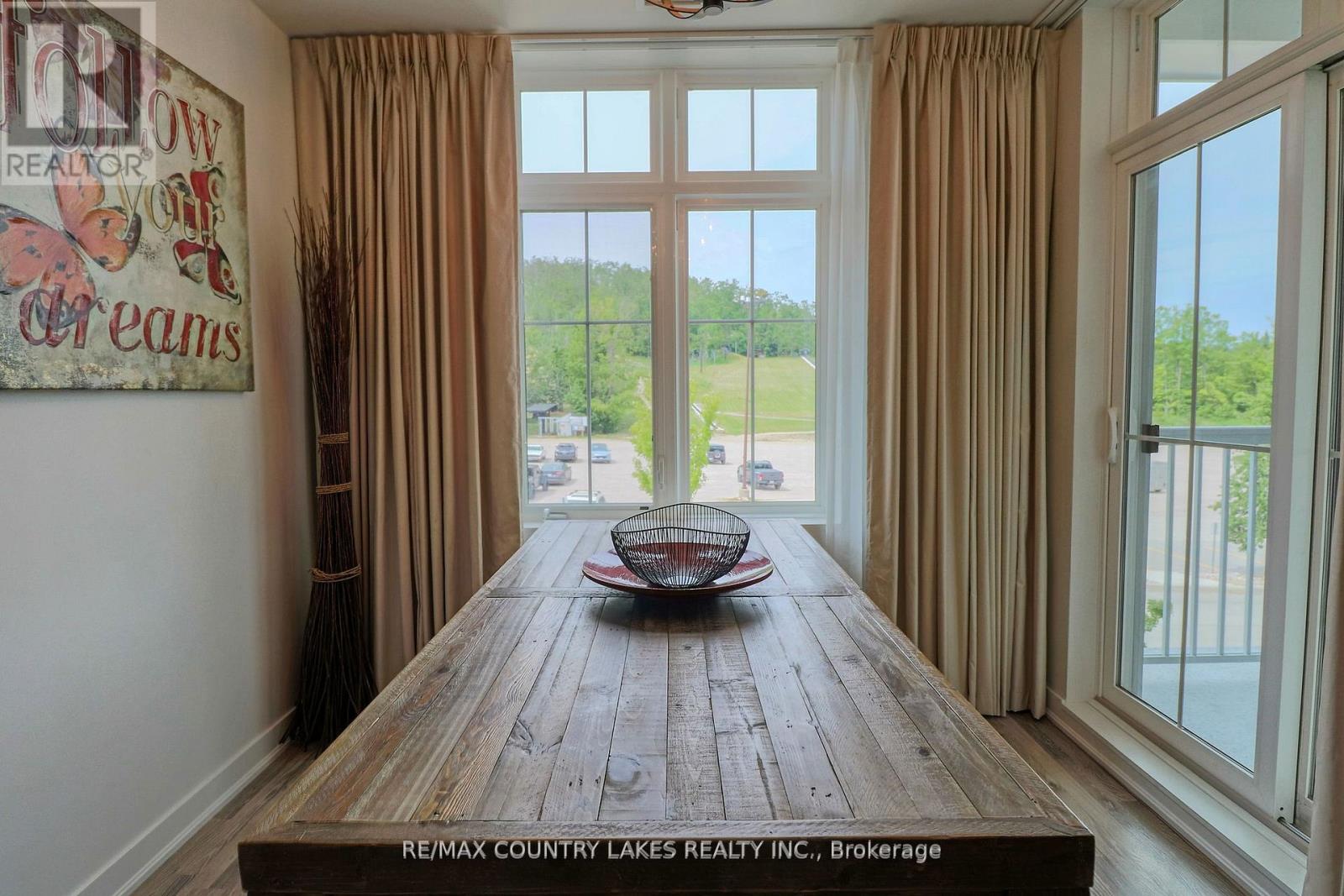 203 - 40 Horseshoe Boulevard, Oro-Medonte, Ontario  L4M 4Y8 - Photo 10 - S12647840