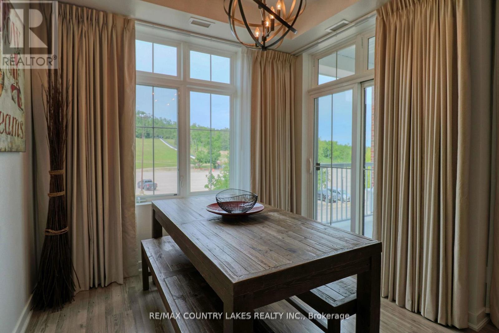 203 - 40 Horseshoe Boulevard, Oro-Medonte, Ontario  L4M 4Y8 - Photo 11 - S12647840