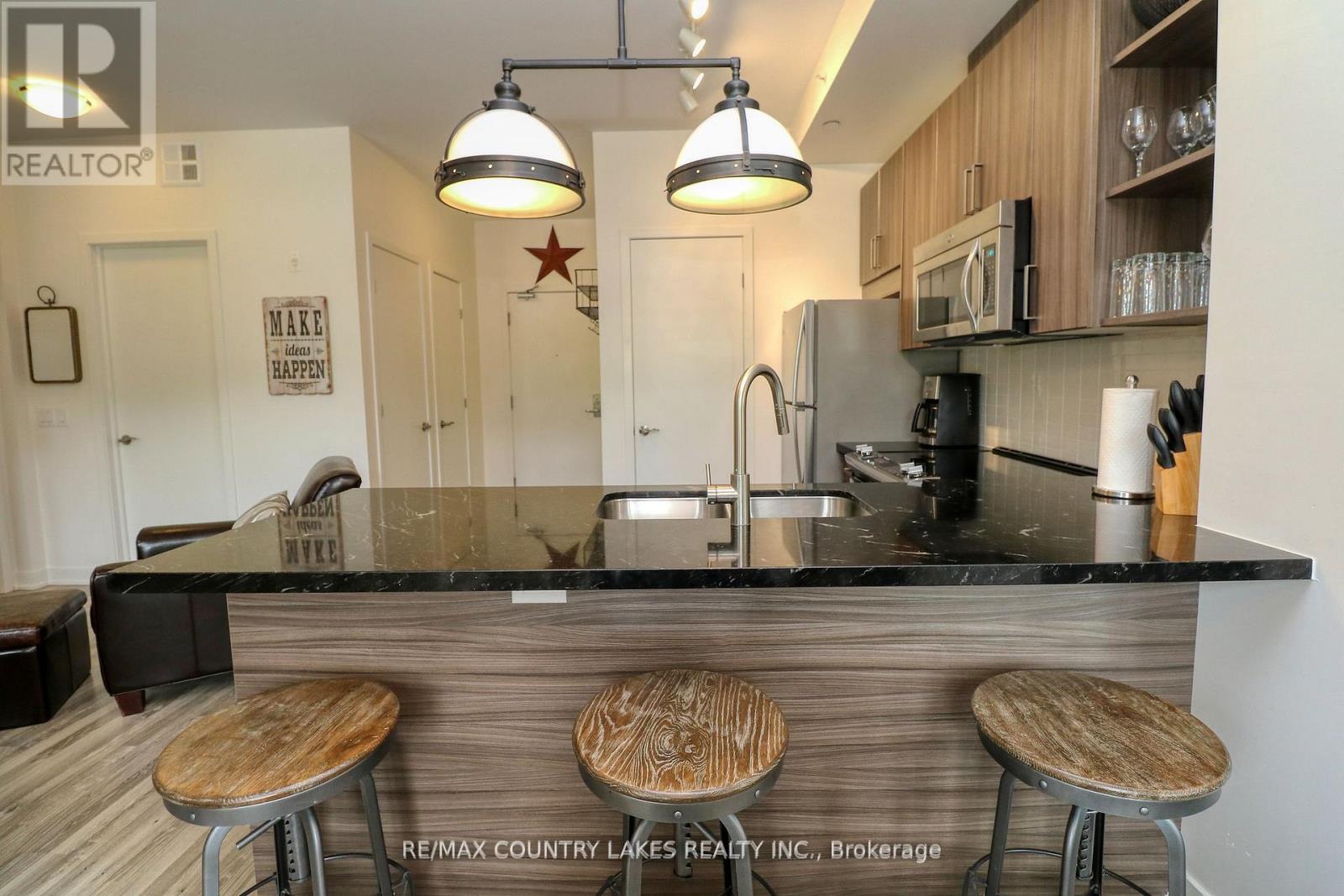 203 - 40 Horseshoe Boulevard, Oro-Medonte, Ontario  L4M 4Y8 - Photo 13 - S12647840