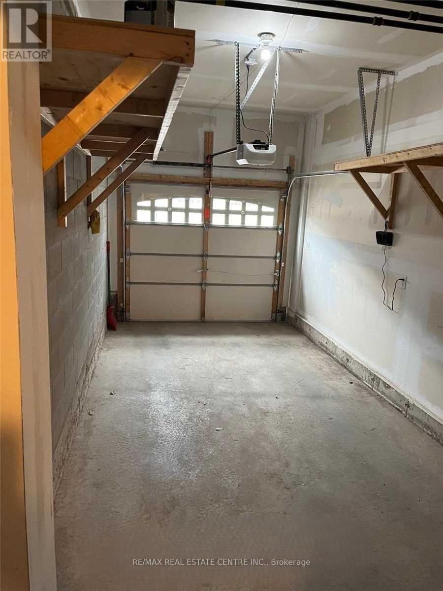 208 - 263 Georgian Drive, Oakville (Ro River Oaks), Ontario  L6H 0L2 - Photo 15 - W12647816