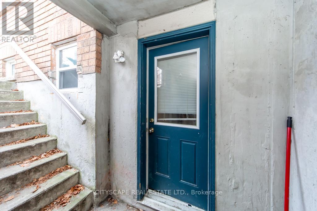 377 Assinboine Road, Toronto, Ontario  M3J 0A6 - Photo 16 - W12647846