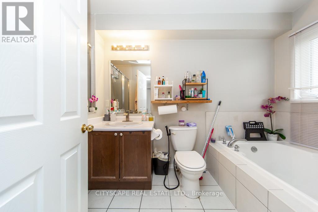 377 Assinboine Road, Toronto, Ontario  M3J 0A6 - Photo 32 - W12647846