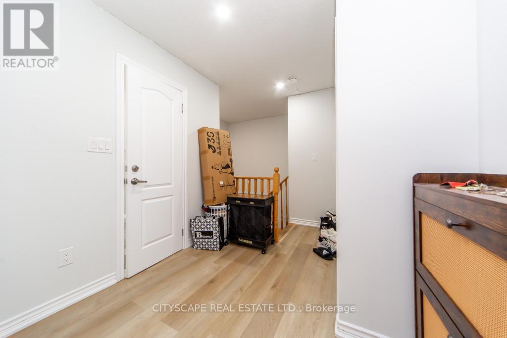 377 Assinboine Road, Toronto, Ontario  M3J 0A6 - Photo 38 - W12647846