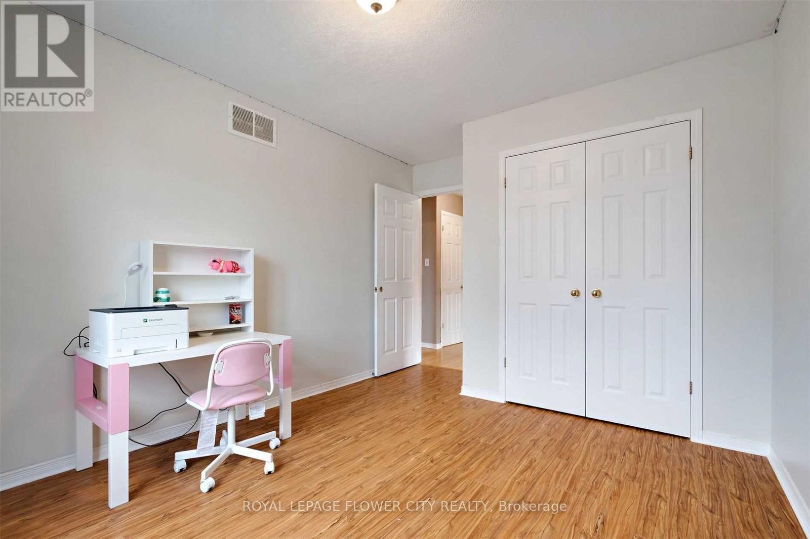 28 Colbourne Crescent, Orangeville, Ontario  L9W 5A7 - Photo 22 - W12647864