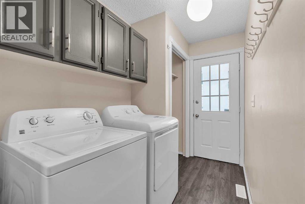 147 Scenic Way Nw, Calgary, Alberta  T3L 1B6 - Photo 13 - A2262120