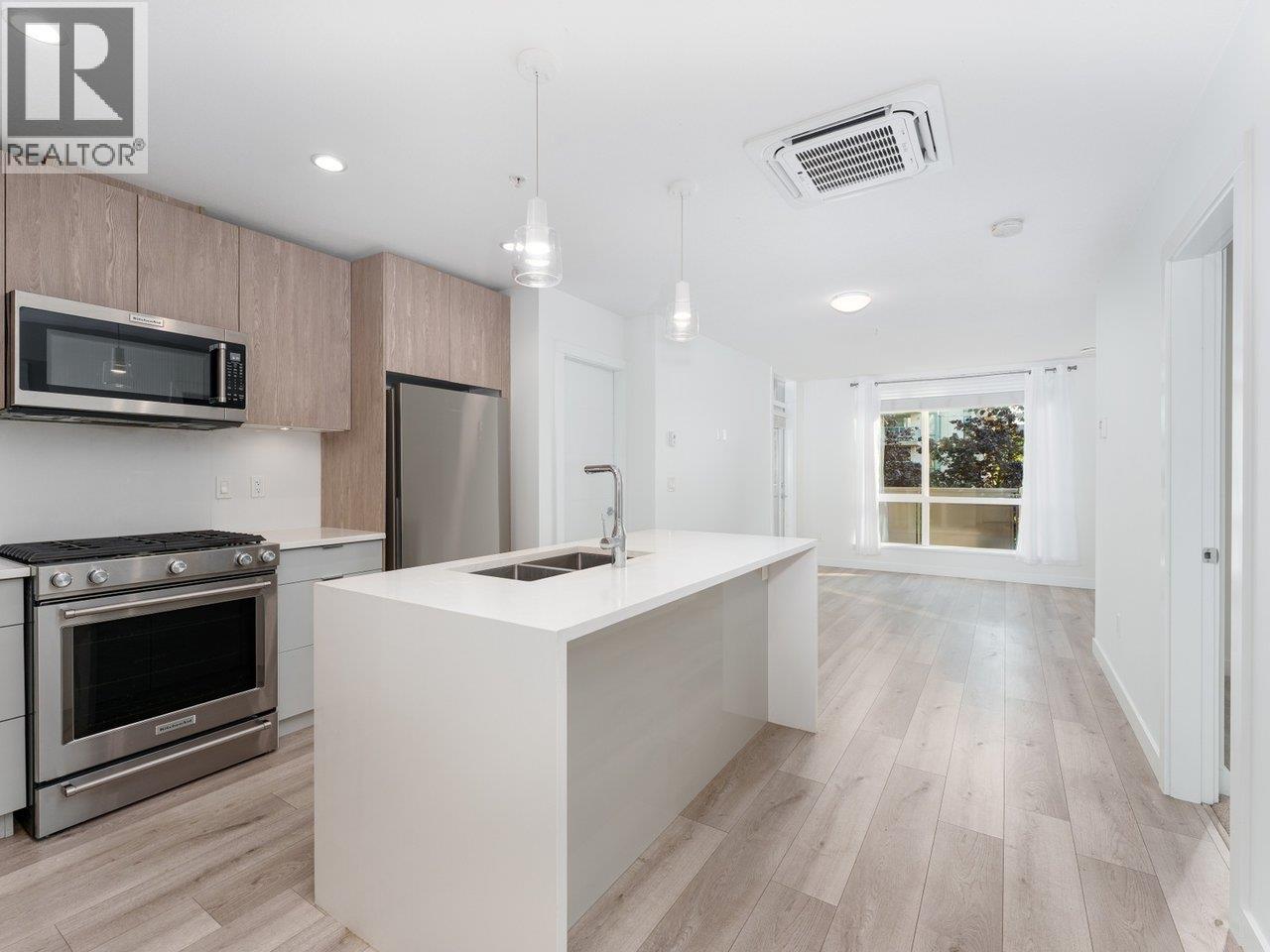 202 128 E 8th Street, North Vancouver, British Columbia  V7L 1Y7 - Photo 4 - R3032795