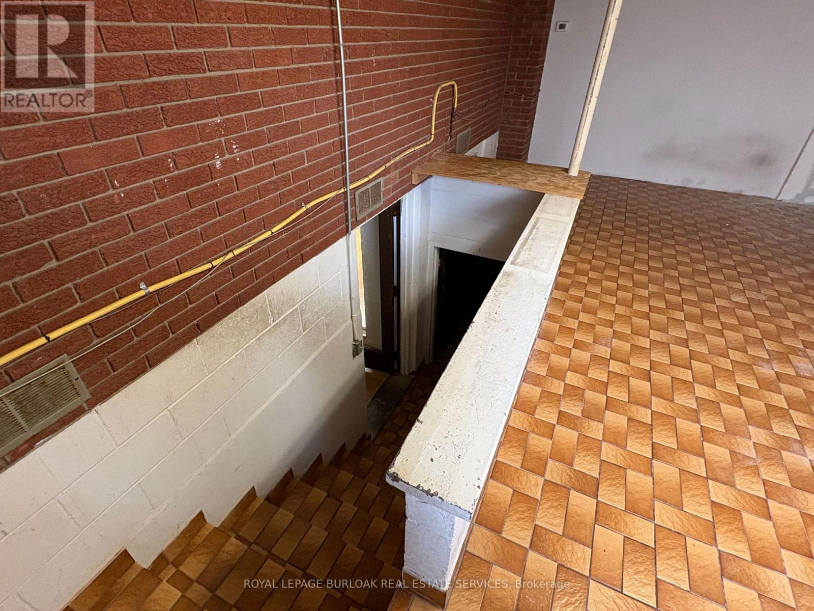 Unknown Address, ,     - Photo 18 - X12647824