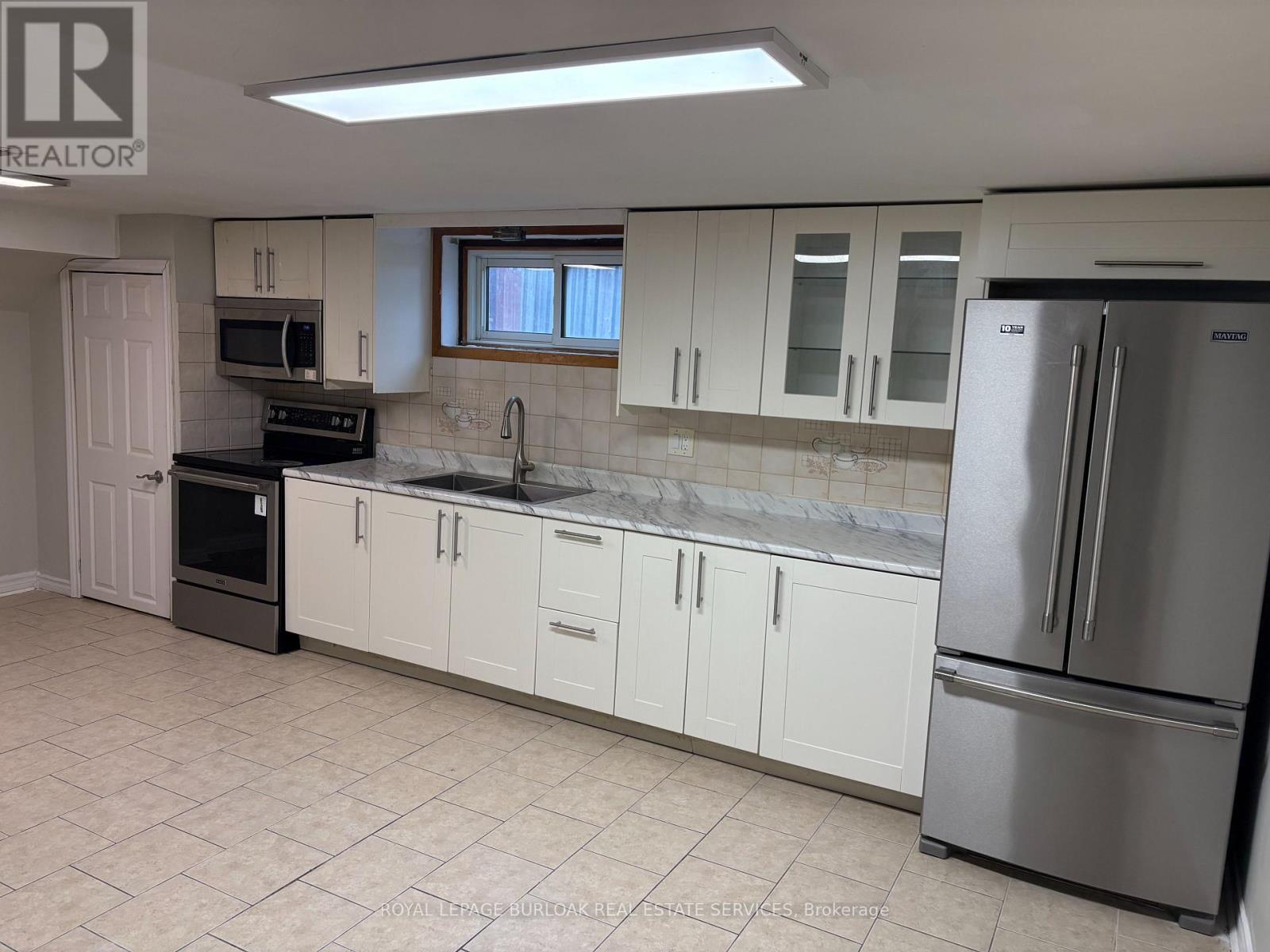 Unknown Address, ,     - Photo 3 - X12647824