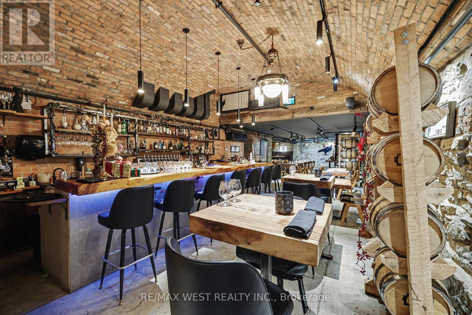 193 King Street E, Hamilton, Ontario  L8N 1B3 - Photo 2 - X12647844