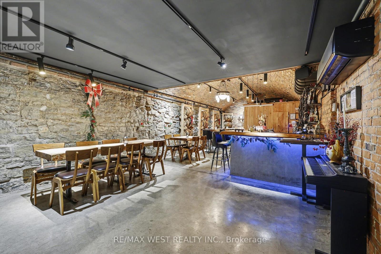 193 King Street E, Hamilton, Ontario  L8N 1B3 - Photo 9 - X12647844