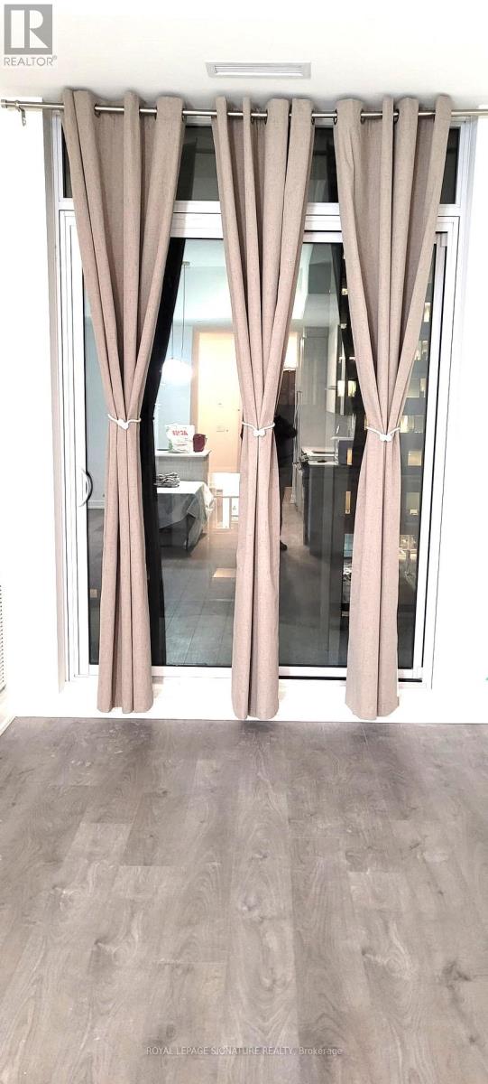 434 - 55 Duke Street W, Kitchener, Ontario  N2H 0C9 - Photo 6 - X12647866