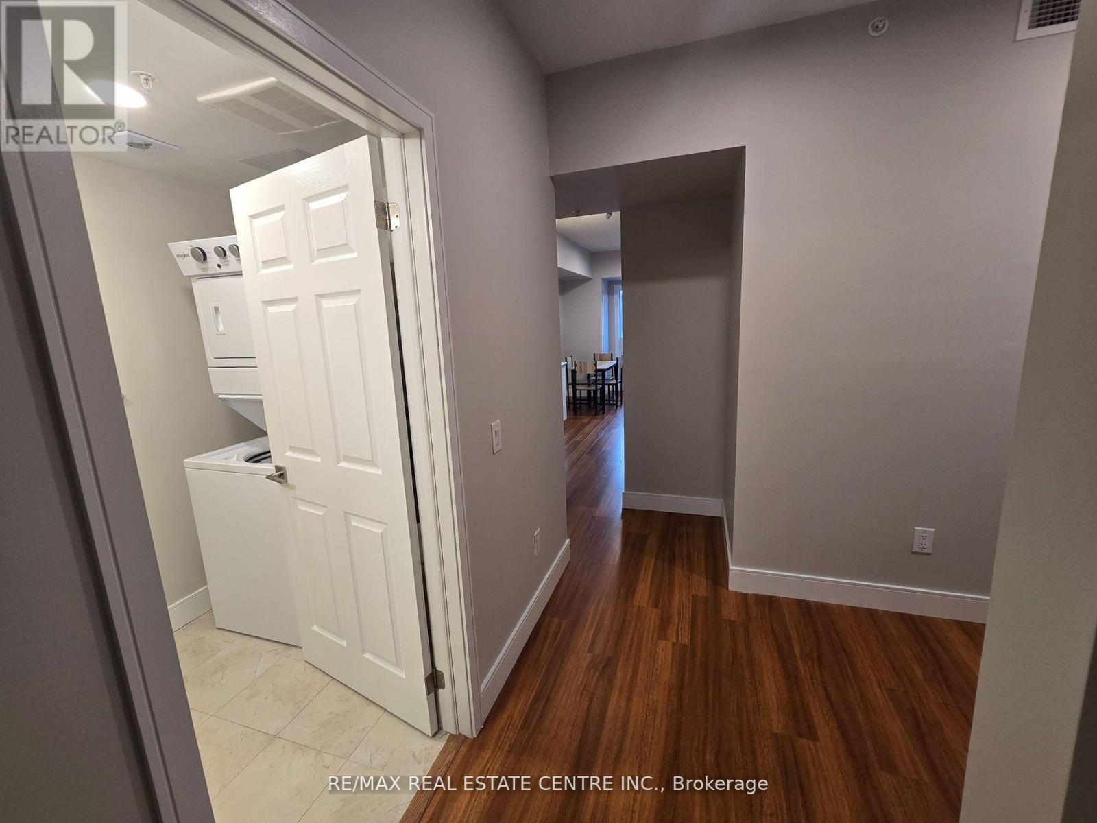 207 - 1 Wellington Street, Brantford, Ontario  N3T 2L3 - Photo 2 - X12643566