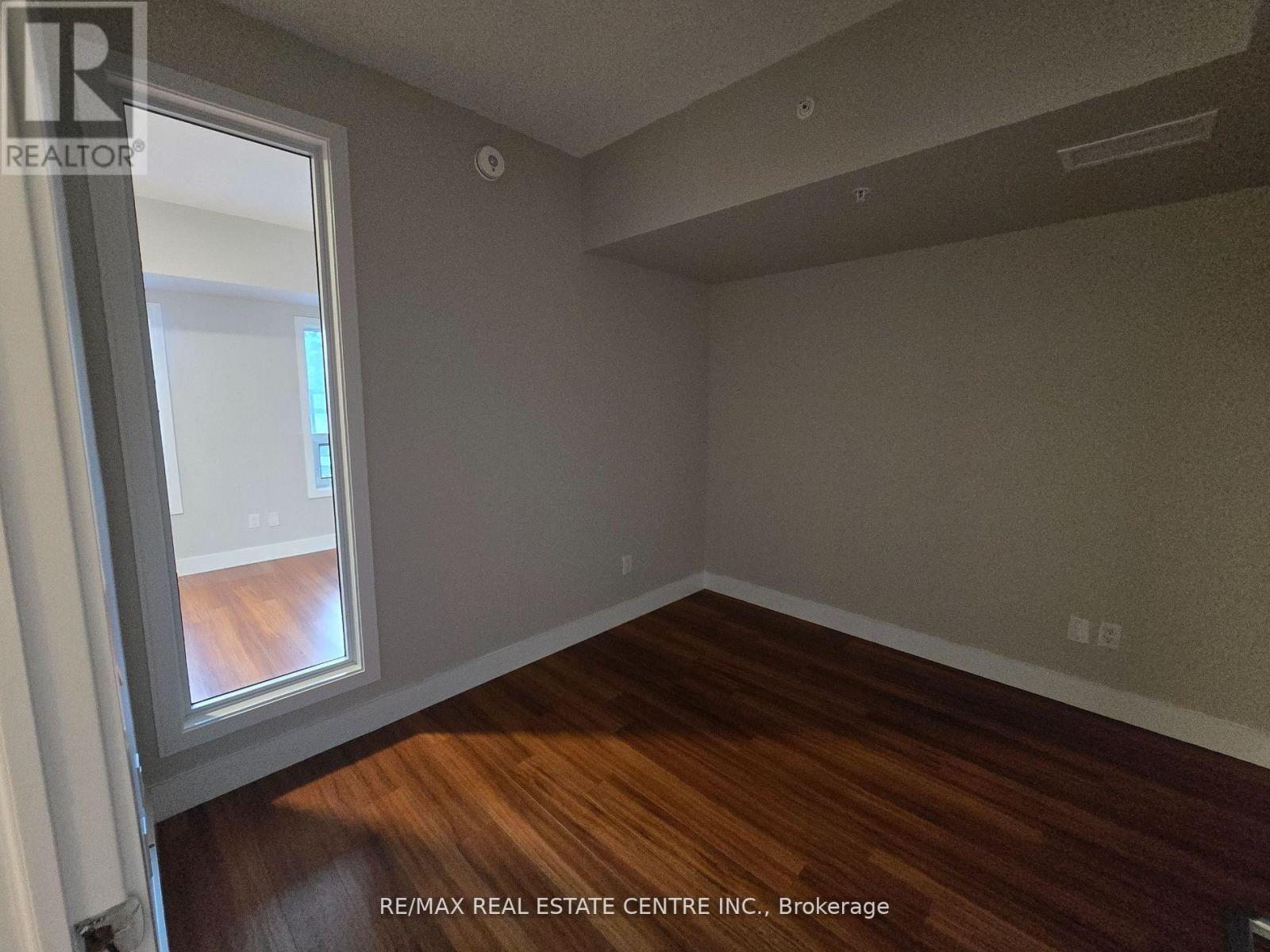 207 - 1 Wellington Street, Brantford, Ontario  N3T 2L3 - Photo 5 - X12643566