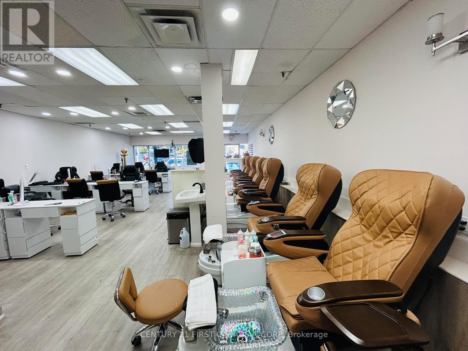 3 - 11 Baseline Road E, London South, Ontario  N6C 5Z8 - Photo 11 - X12647928