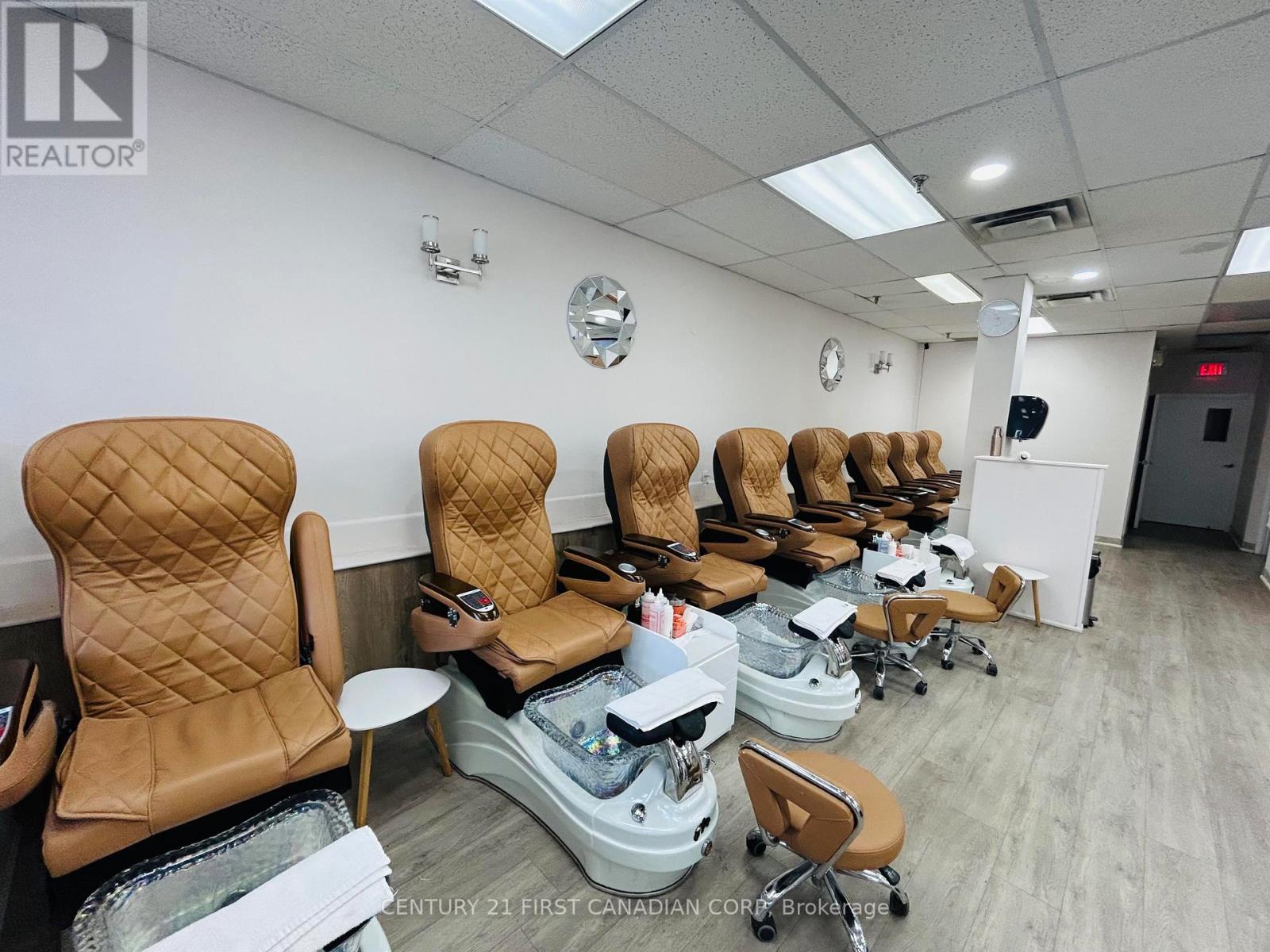 3 - 11 Baseline Road E, London South, Ontario  N6C 5Z8 - Photo 15 - X12647928