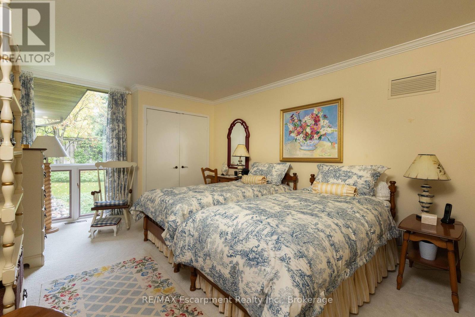 1168 Carey Road, Oakville, Ontario  L6J 2E4 - Photo 25 - W12496274