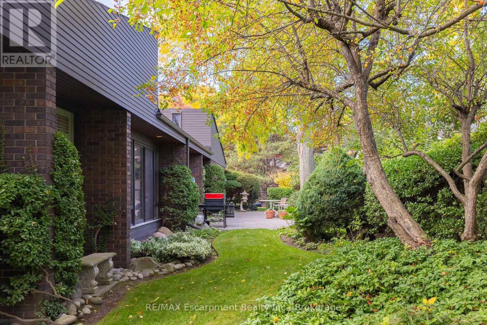 1168 Carey Road, Oakville, Ontario  L6J 2E4 - Photo 33 - W12496274