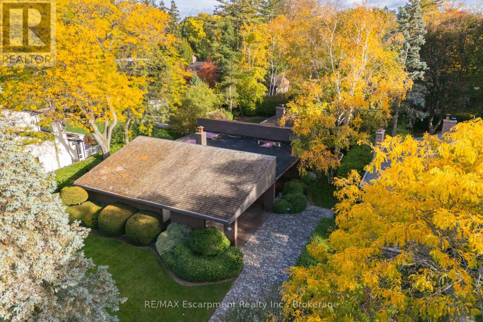 1168 Carey Road, Oakville, Ontario  L6J 2E4 - Photo 6 - W12496274