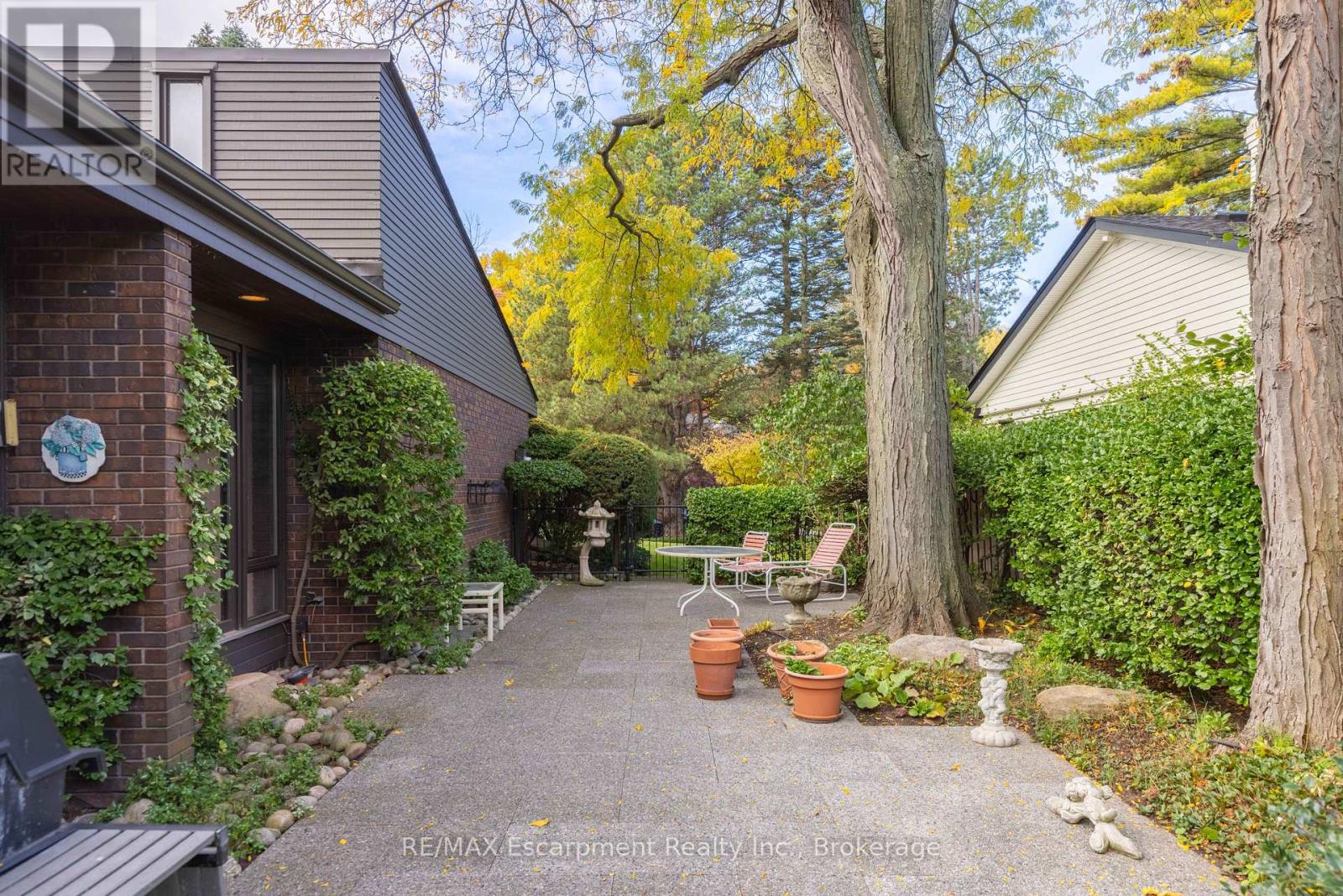 1168 Carey Road, Oakville, Ontario  L6J 2E4 - Photo 34 - W12496274