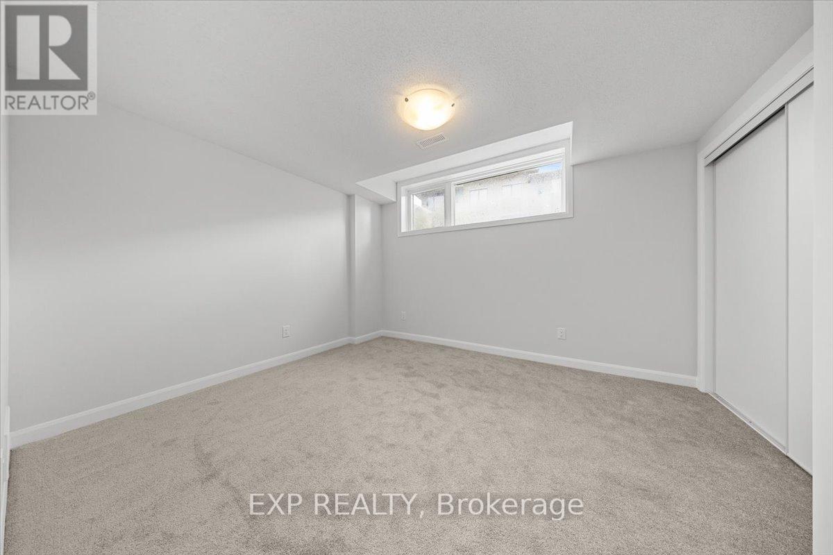 1255 Creekway Private, Ottawa, Ontario  K2T 0T1 - Photo 18 - X12647890