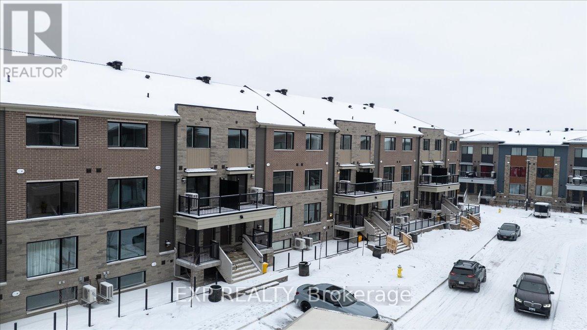 1255 Creekway Private, Ottawa, Ontario  K2T 0T1 - Photo 2 - X12647890