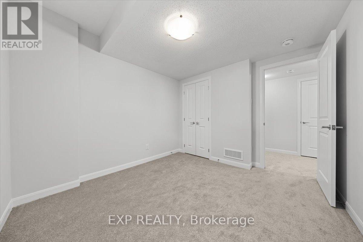 1255 Creekway Private, Ottawa, Ontario  K2T 0T1 - Photo 25 - X12647890