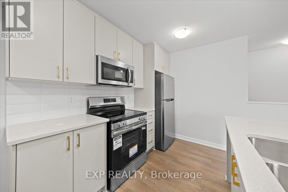 1255 Creekway Private, Ottawa, Ontario  K2T 0T1 - Photo 5 - X12647890