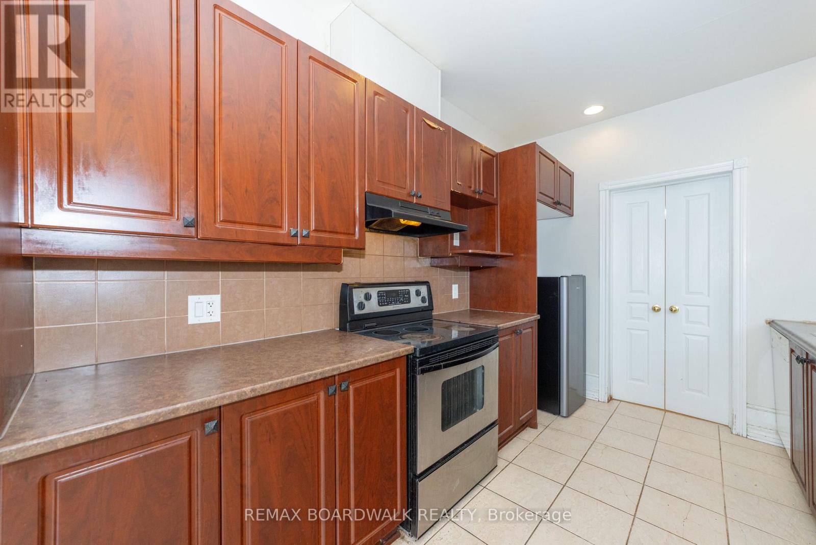 5090 North Bluff Drive, Ottawa, Ontario  K1V 2K2 - Photo 14 - X12647898