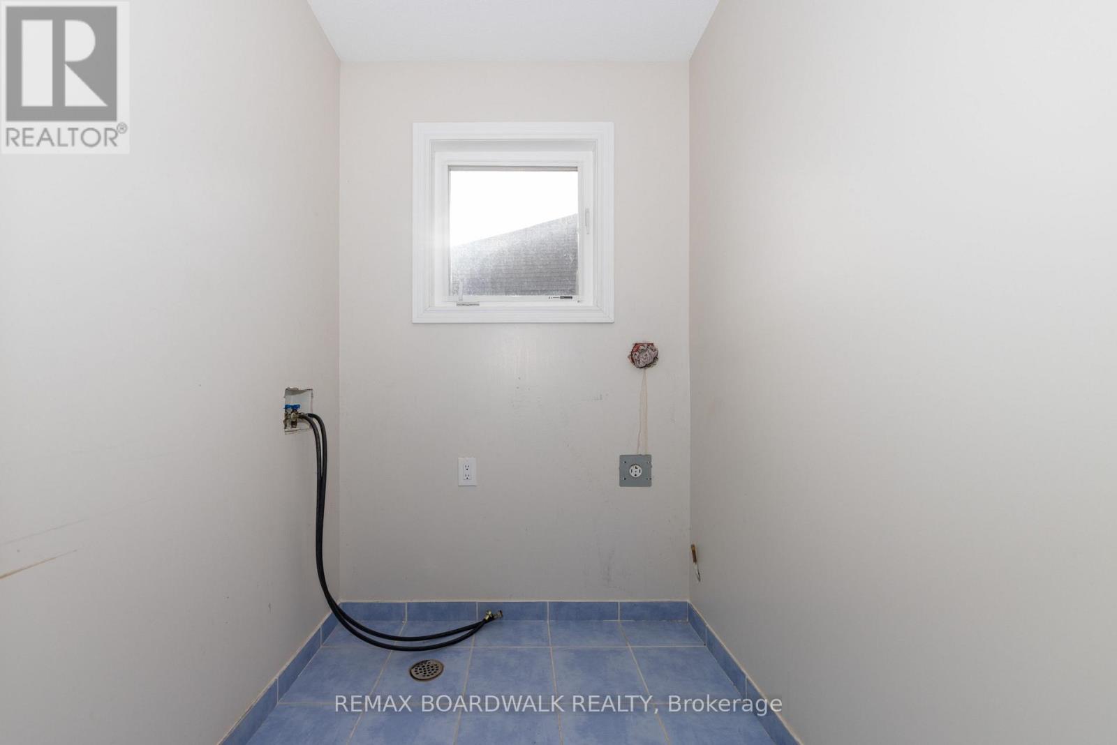 5090 North Bluff Drive, Ottawa, Ontario  K1V 2K2 - Photo 26 - X12647898