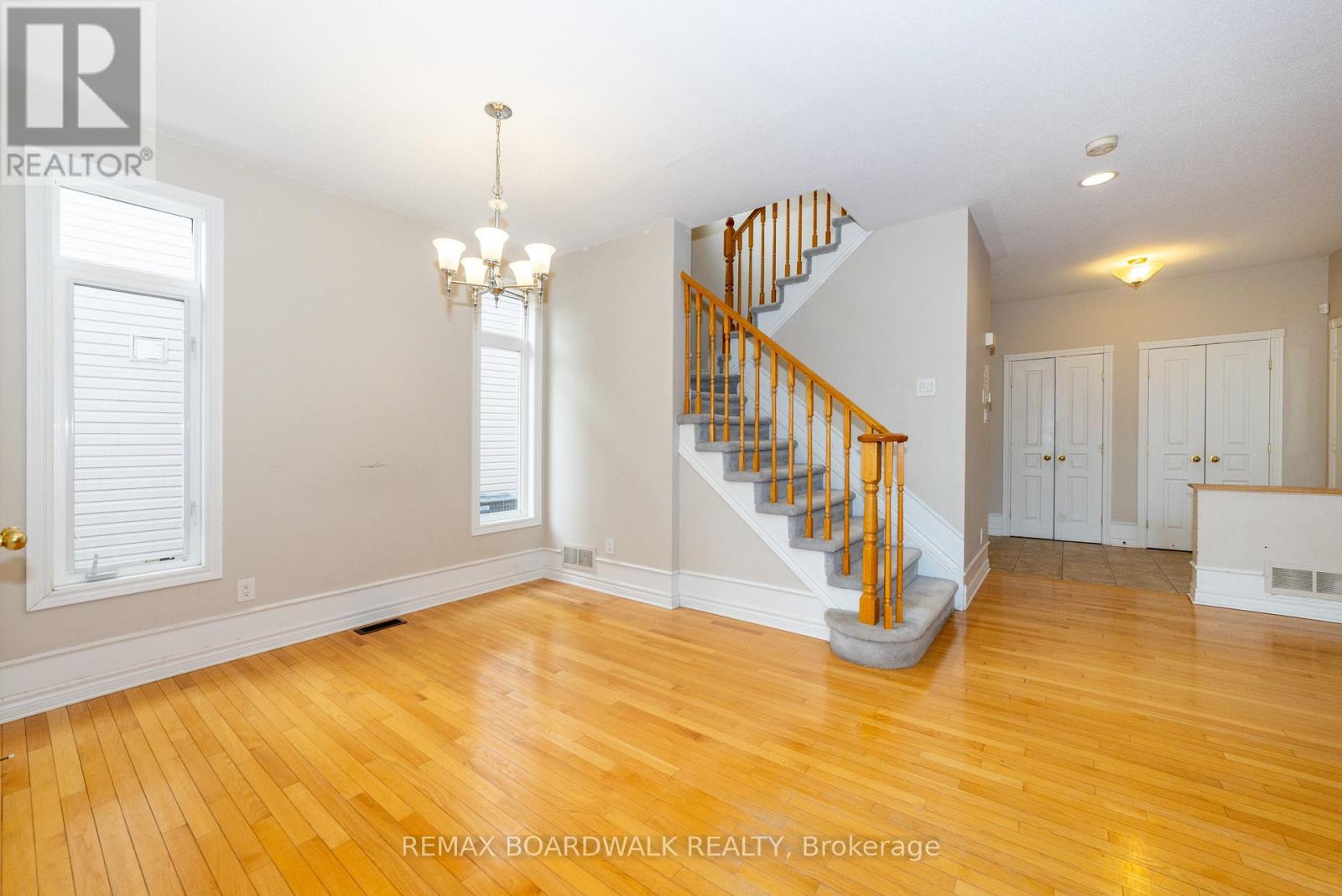 5090 North Bluff Drive, Ottawa, Ontario  K1V 2K2 - Photo 7 - X12647898
