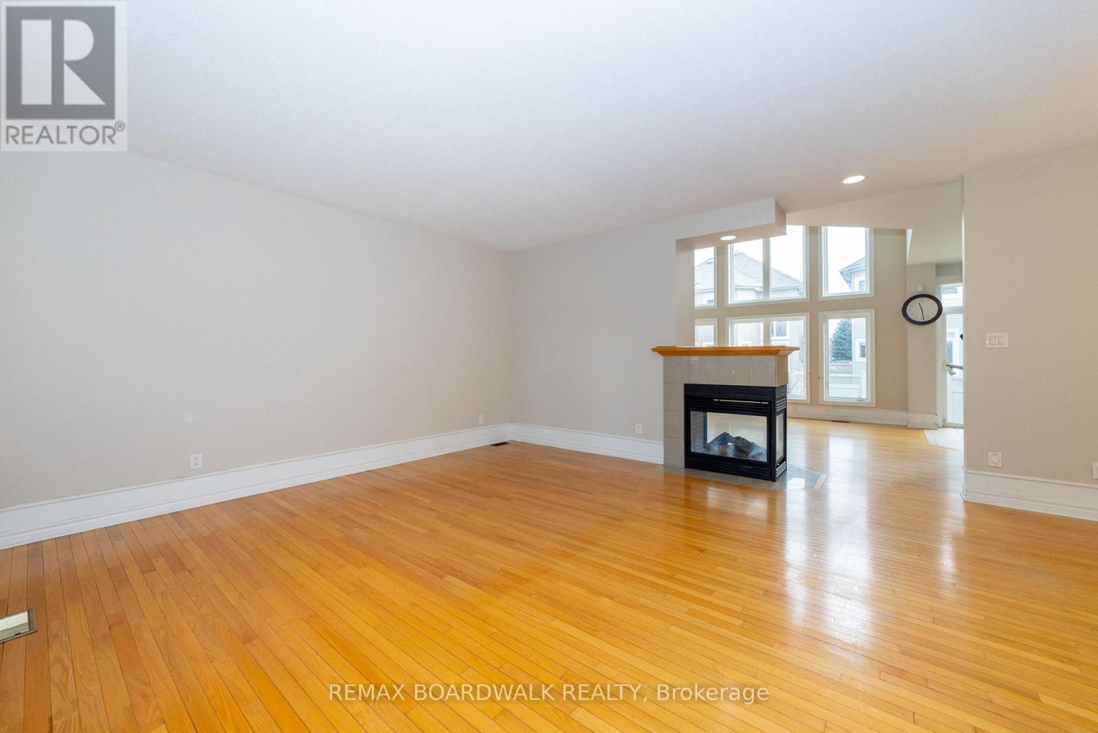 5090 North Bluff Drive, Ottawa, Ontario  K1V 2K2 - Photo 9 - X12647898