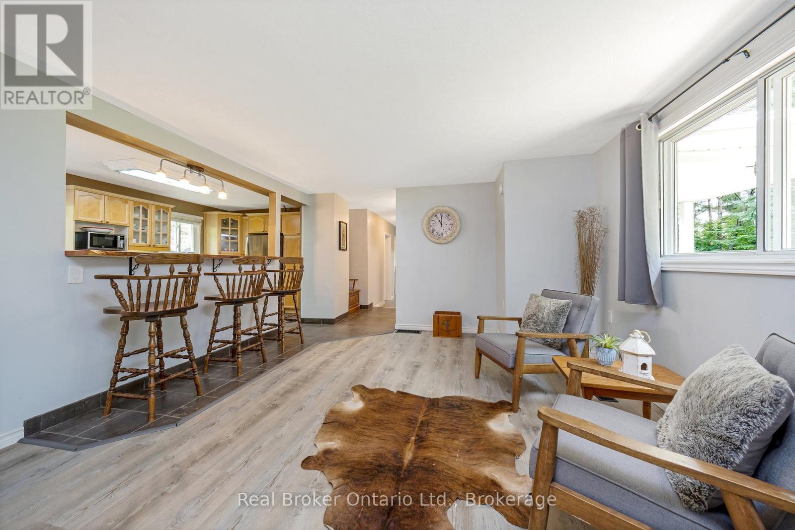 111016 11th Line, East Garafraxa, Ontario  L9W 7A4 - Photo 8 - X12480101