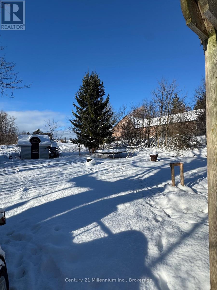 124 Main Street, Northern Bruce Peninsula, Ontario  N0H 1W0 - Photo 2 - X12648004