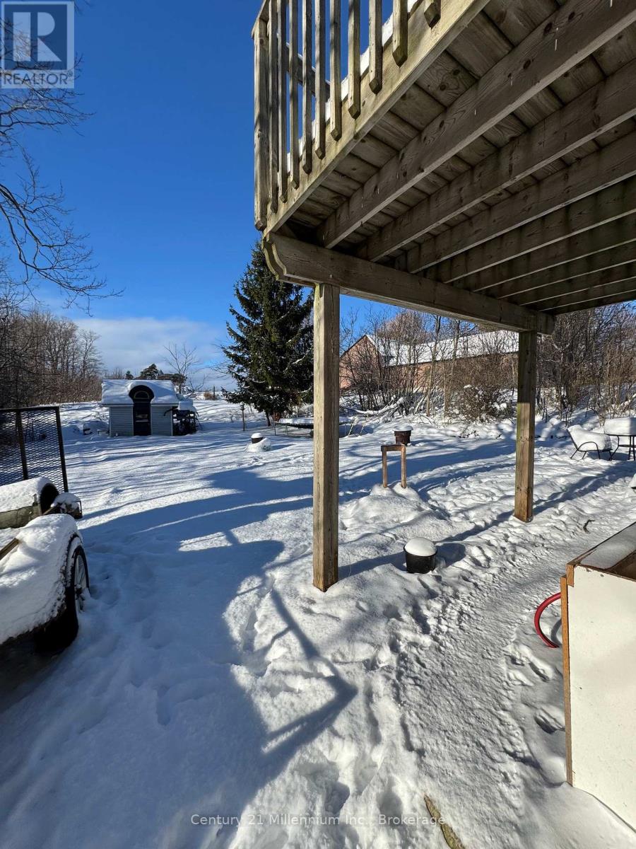 124 Main Street, Northern Bruce Peninsula, Ontario  N0H 1W0 - Photo 3 - X12648004