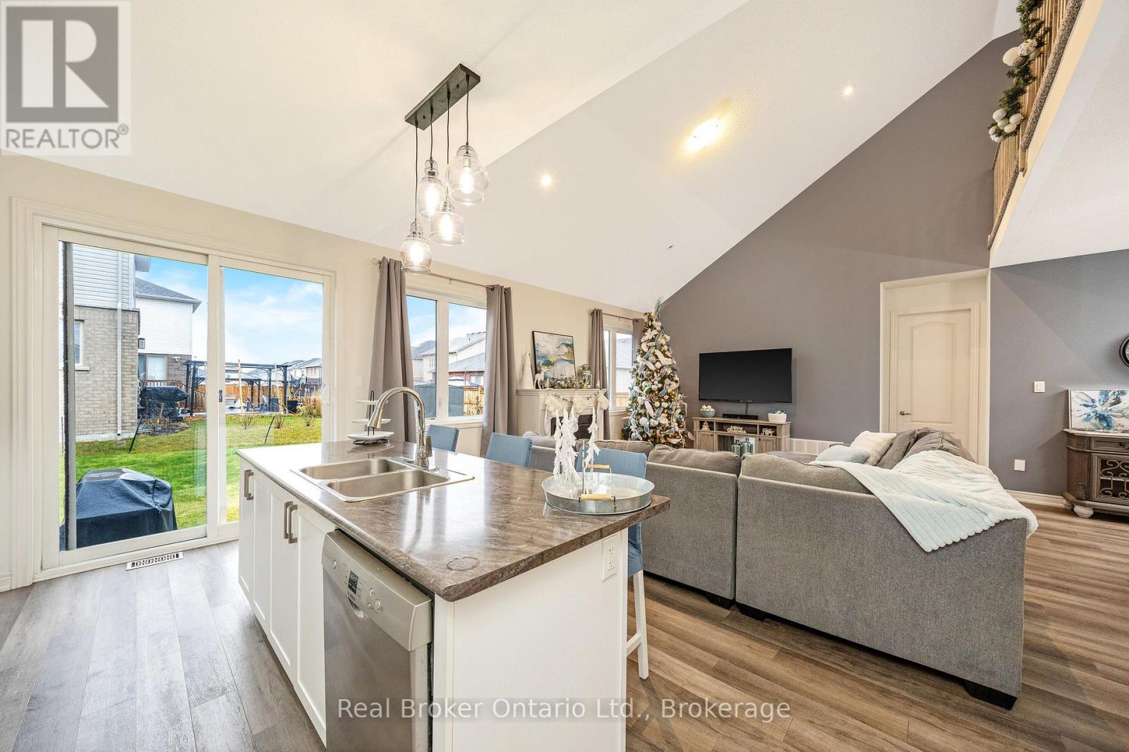 61 Kirvan Street, Centre Wellington, Ontario  N1M 0G9 - Photo 15 - X12574166