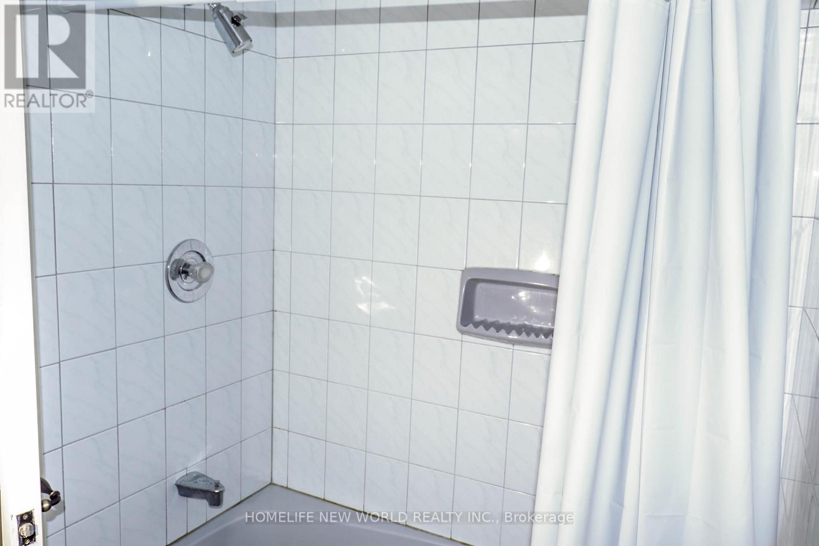 Bsmt - 222 Markham Street, Toronto, Ontario  M6J 2G6 - Photo 17 - C12647916