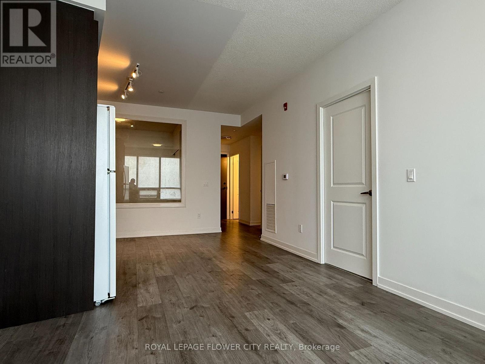 114 - 1010 Dundas Street E, Whitby, Ontario  L1N 2K2 - Photo 3 - E12647900