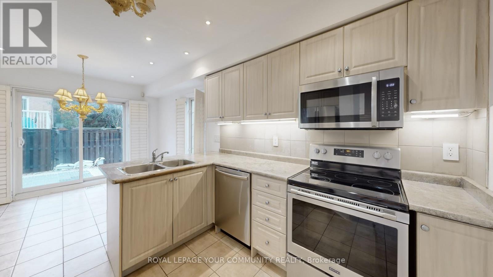 84 Mendocino Drive, Vaughan, Ontario  L4H 1T6 - Photo 10 - N12647954